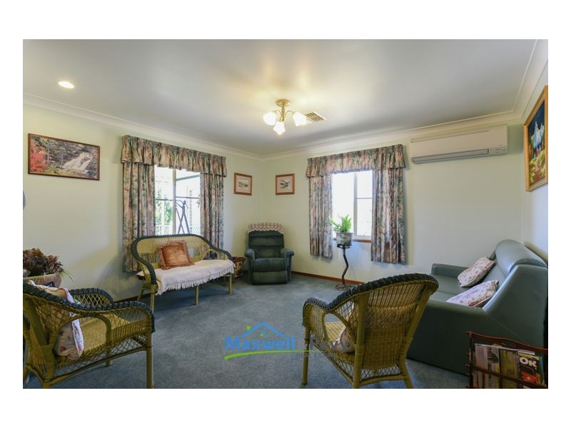 7 Ebony Close, Tamworth NSW 2340