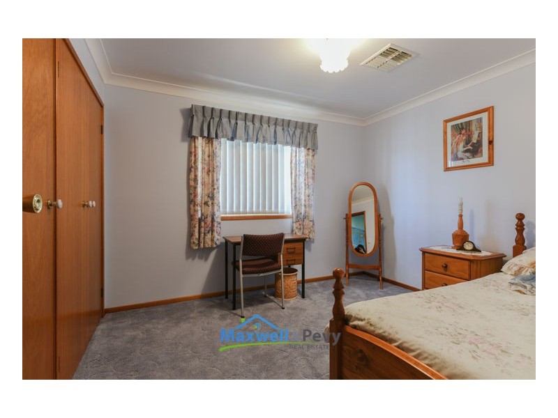 7 Ebony Close, Tamworth NSW 2340