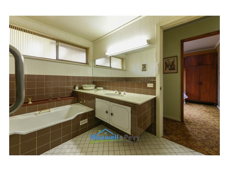 26 Arinya Street, Tamworth NSW 2340