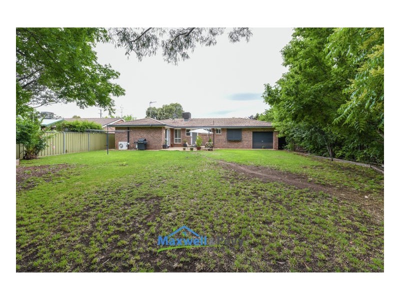 20 Myrl Street, Tamworth NSW 2340