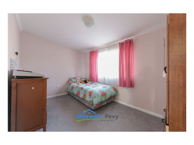 2 Laurel Street, Kootingal NSW 2352