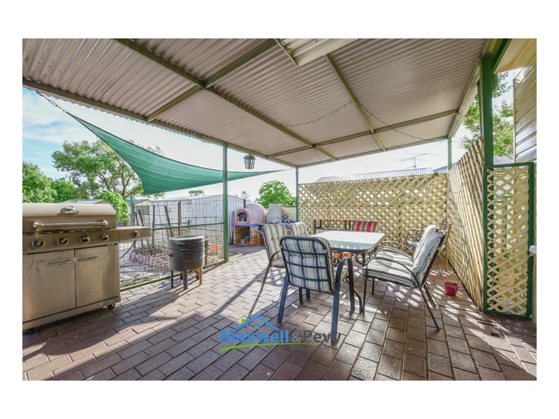 2 Laurel Street, Kootingal NSW 2352