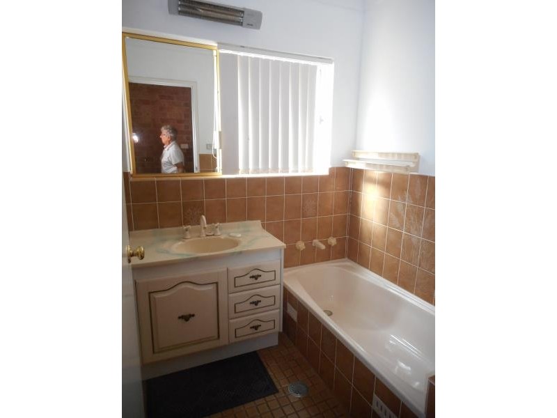 2/69 Napier Street, Tamworth NSW 2340