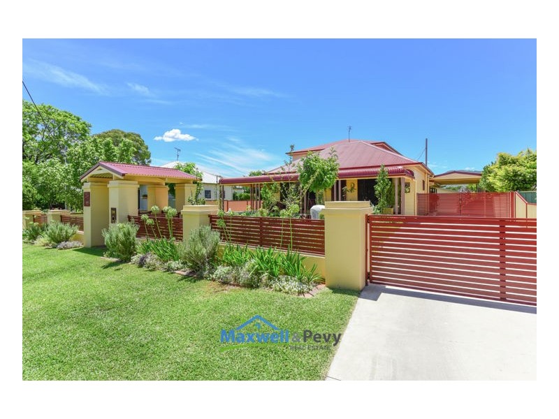 24 Parry Street, Tamworth NSW 2340