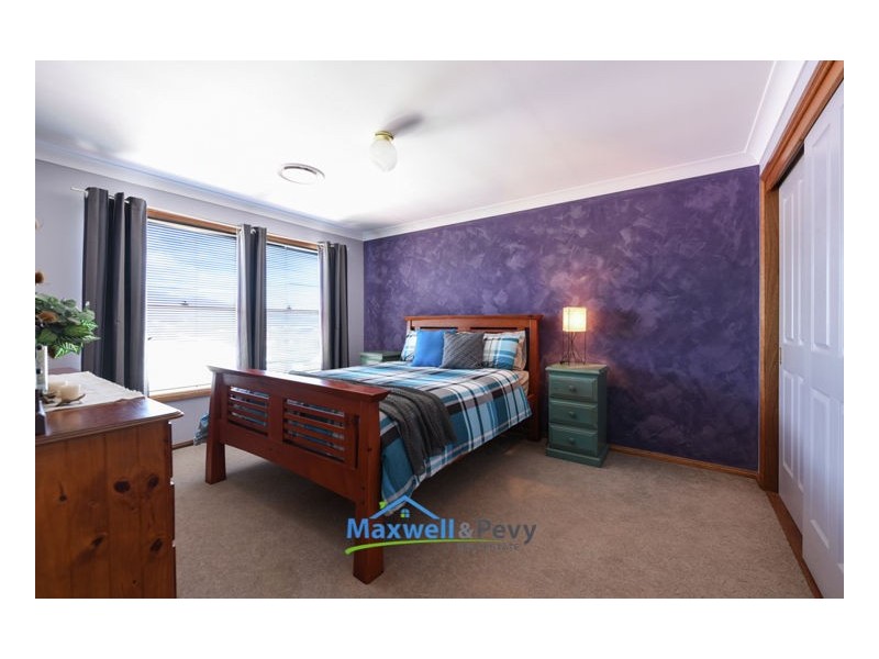 24 Parry Street, Tamworth NSW 2340