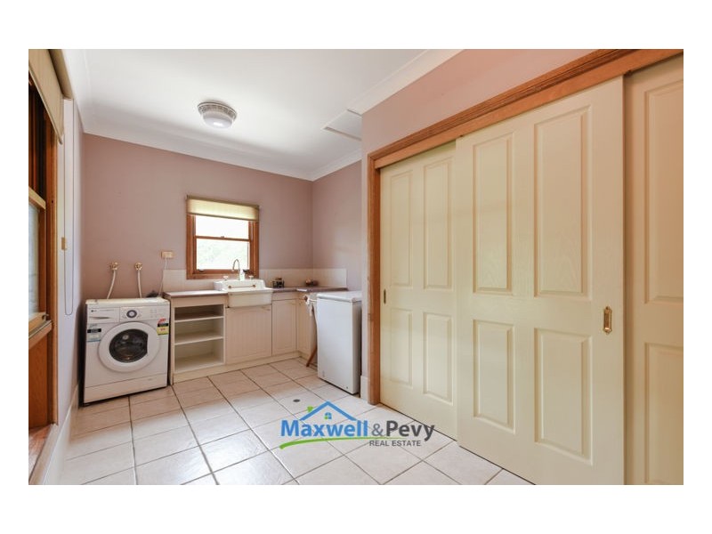24 Parry Street, Tamworth NSW 2340