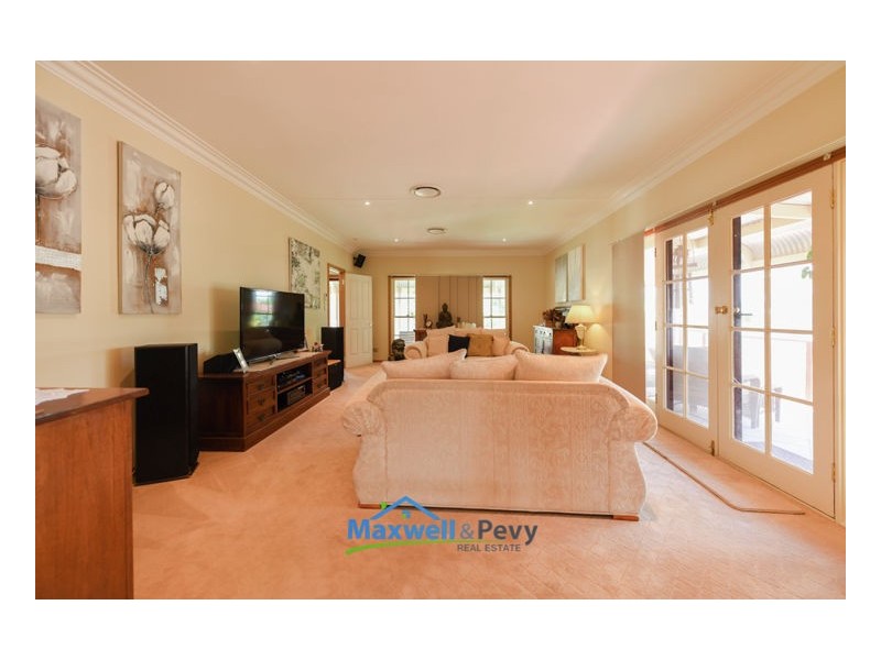 24 Parry Street, Tamworth NSW 2340