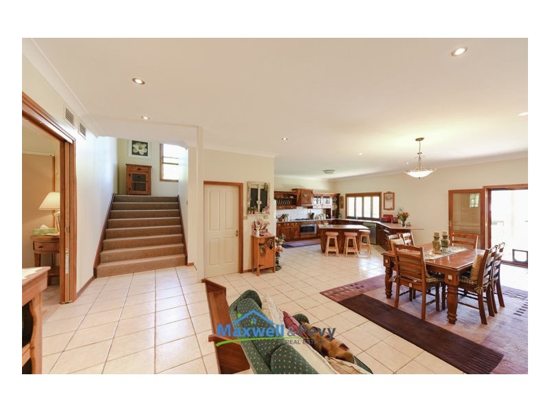 24 Parry Street, Tamworth NSW 2340