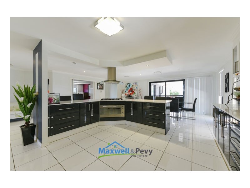 24 Rosella Avenue, Calala NSW 2340