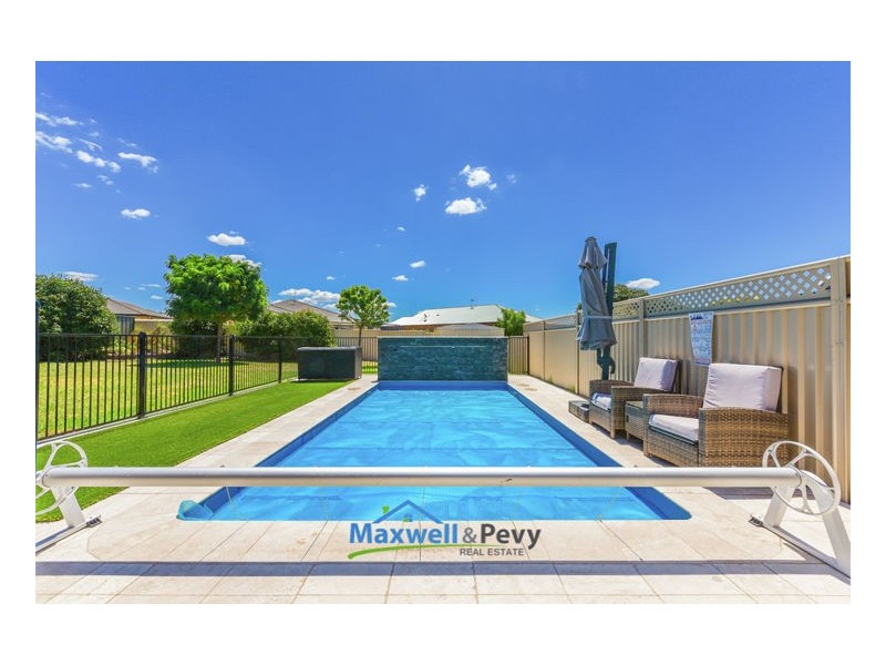 24 Rosella Avenue, Calala NSW 2340