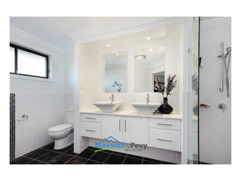 24 Rosella Avenue, Calala NSW 2340