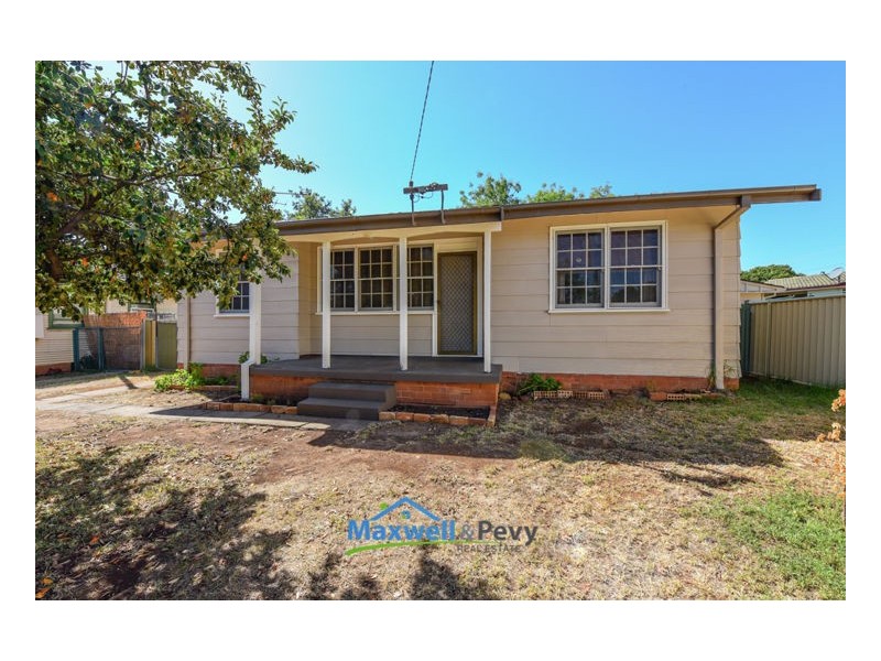 14 Edith Street, Tamworth NSW 2340