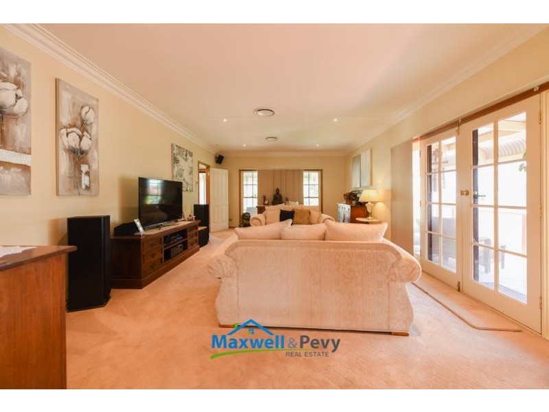24 Parry Street, Tamworth NSW 2340