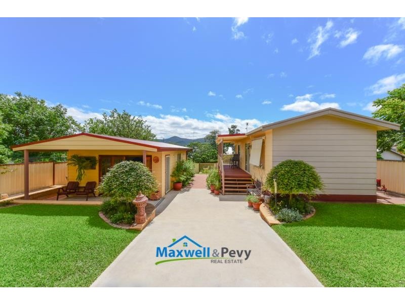 24 Parry Street, Tamworth NSW 2340