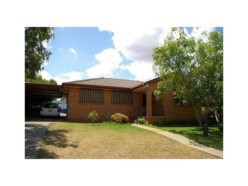 37 Quinn Street, Tamworth NSW 2340