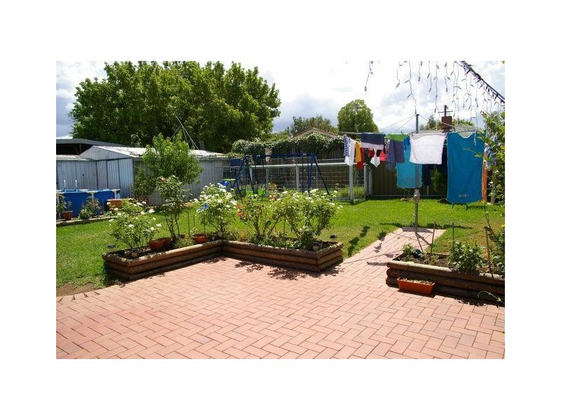 37 Quinn Street, Tamworth NSW 2340