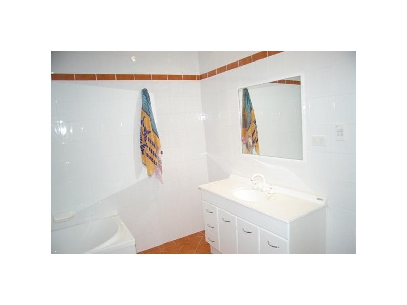 33 Glengarvin Drive, Tamworth NSW 2340