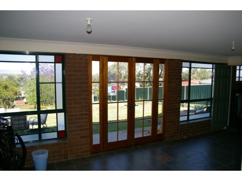 25 Woodbry Crescent, Tamworth NSW 2340