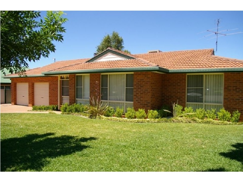 12 Banjo Circuit, Tamworth NSW 2340
