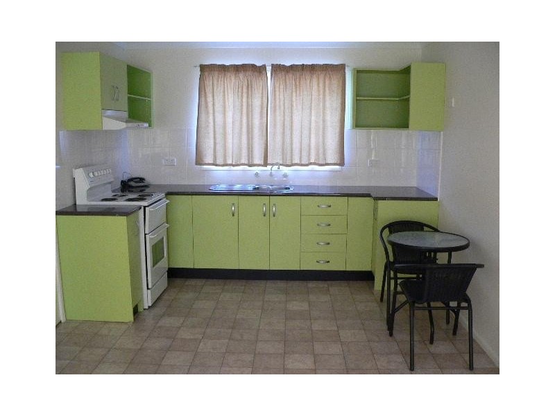 2/2 VERA STREET, Tamworth NSW 2340