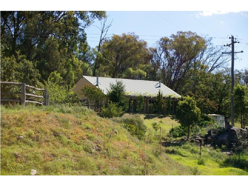 40 Moonbi Lookout RD, Moonbi NSW 2353
