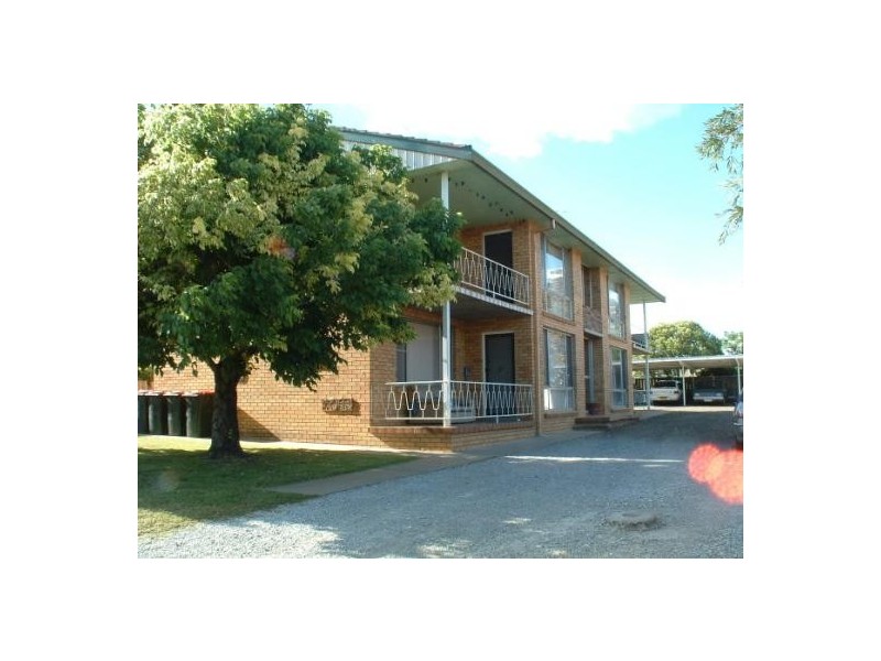 4/11 BURILLA STREET, Tamworth NSW 2340