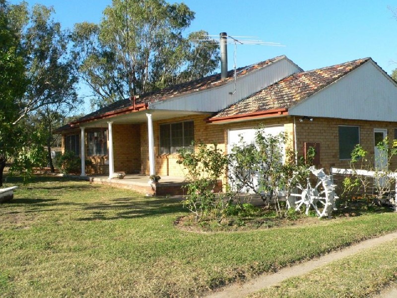 1264 New England Highway, Kootingal NSW 2352