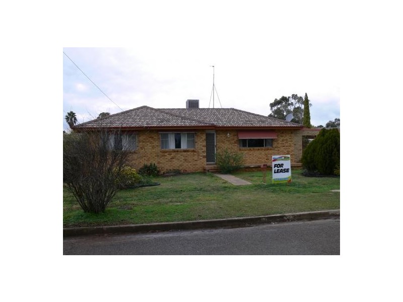 128 DURI ROAD, Tamworth NSW 2340