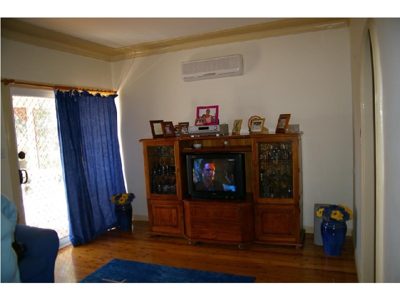 45 Robert Street, Tamworth NSW 2340