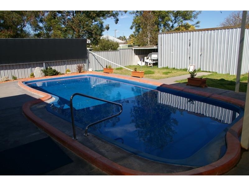 45 Robert Street, Tamworth NSW 2340