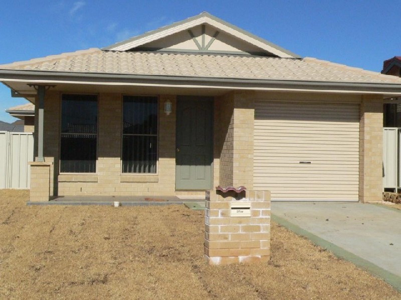 BANKS STREET, Westdale NSW 2340