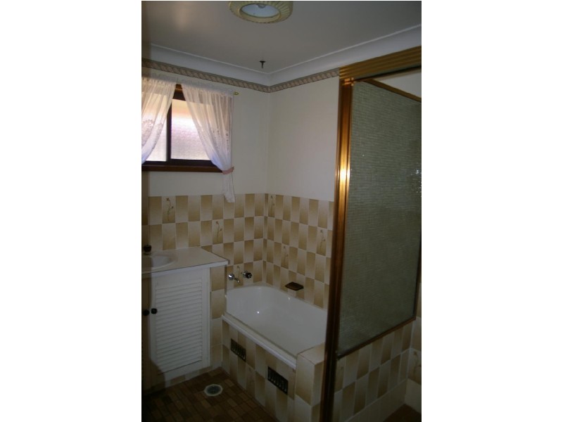 5 Wright ST, Tamworth NSW 2340