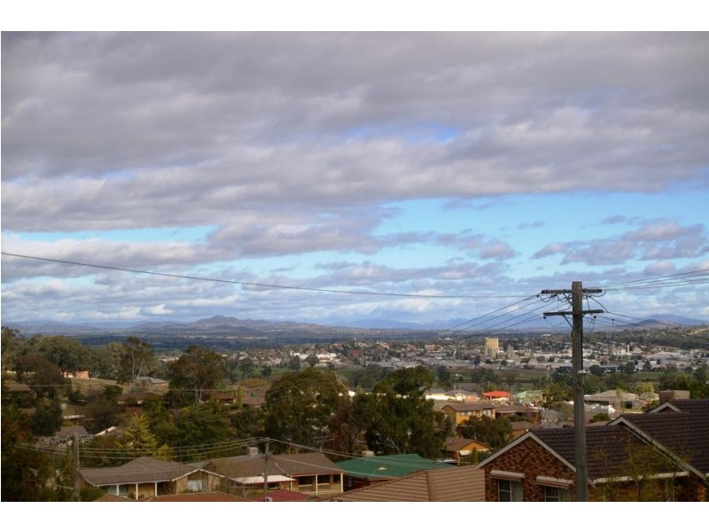 89 Yarmouth Pde, Tamworth NSW 2340