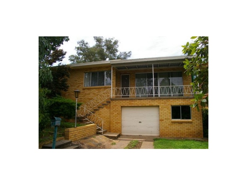 83 Bourke Street, Tamworth NSW 2340