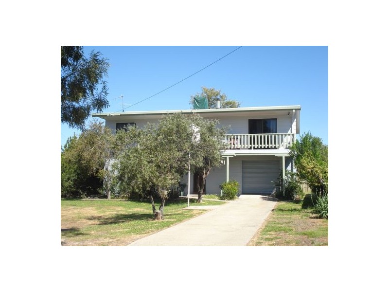 18  Robey Street, Kootingal NSW 2352