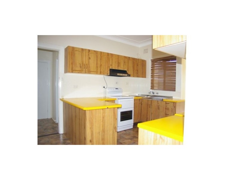 18 HILLVUE ROAD, Tamworth NSW 2340