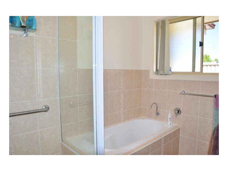 2/70 Grant Street, Tamworth NSW 2340