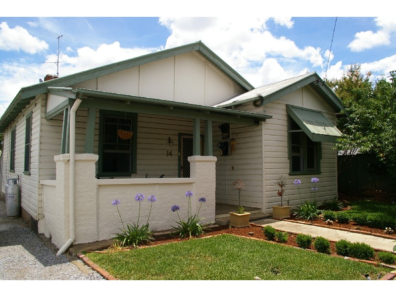 14 Dean Street, Tamworth NSW 2340