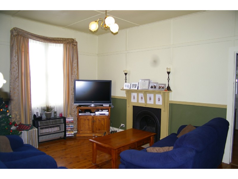 14 Dean Street, Tamworth NSW 2340