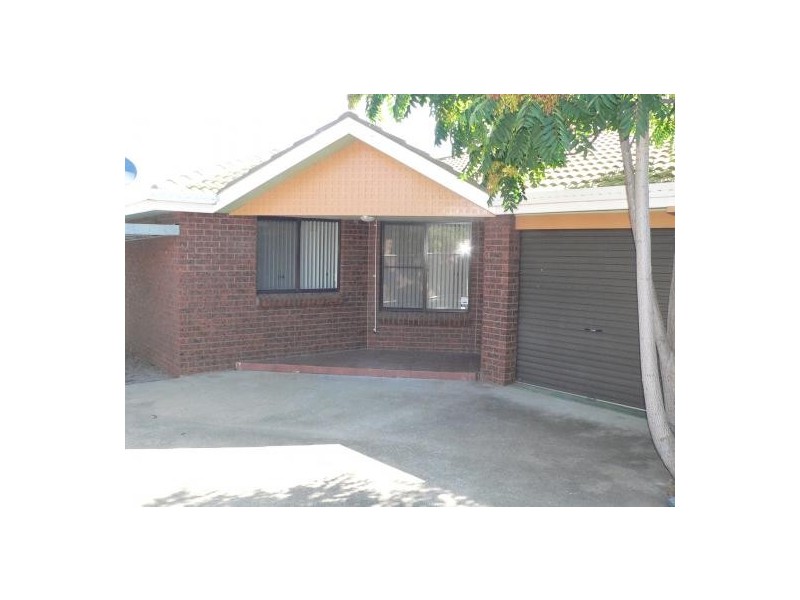 2/9 PIPER STREET, Tamworth NSW 2340