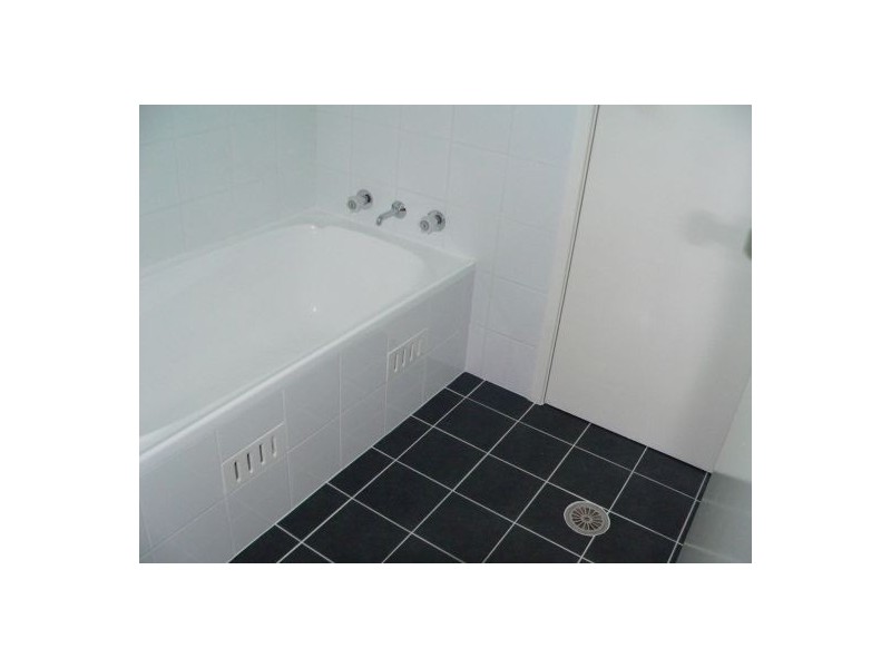 2/9 PIPER STREET, Tamworth NSW 2340