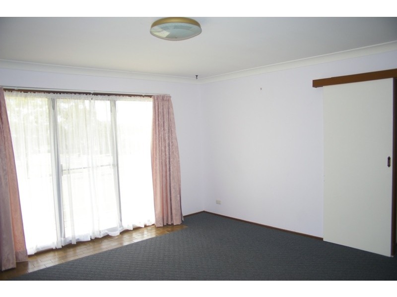 4 Illoura Street, Tamworth NSW 2340