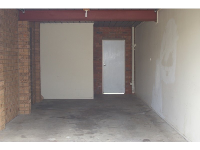 4 Illoura Street, Tamworth NSW 2340