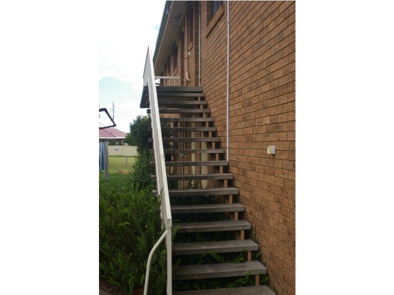 4 Illoura Street, Tamworth NSW 2340