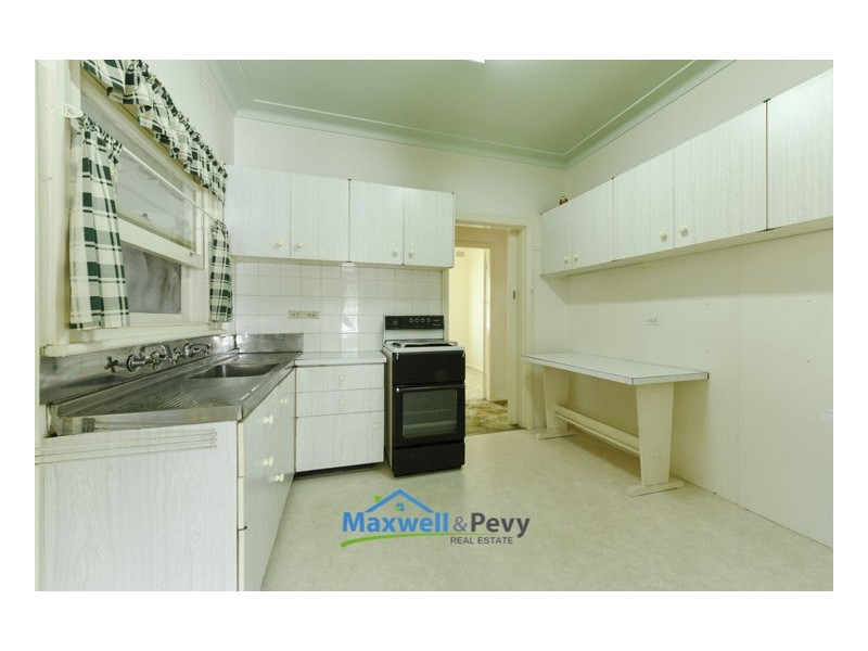 160 Belmore Street, Tamworth NSW 2340