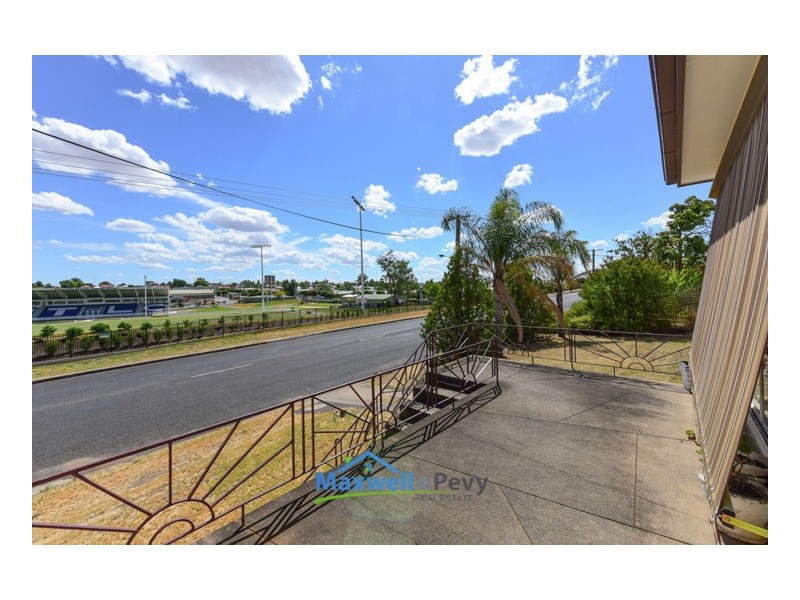 160 Belmore Street, Tamworth NSW 2340