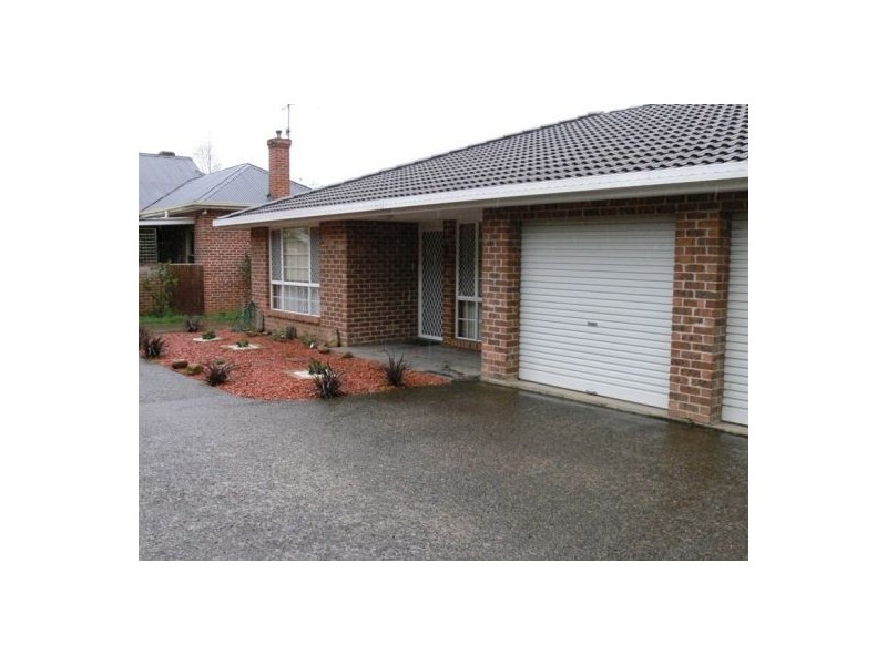 2/84 BELMORE STREET, Tamworth NSW 2340