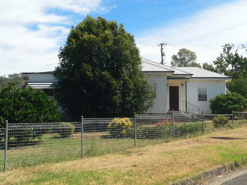 14 Russell, Tamworth NSW 2340