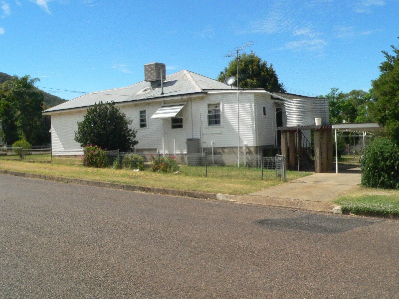 14 Russell, Tamworth NSW 2340