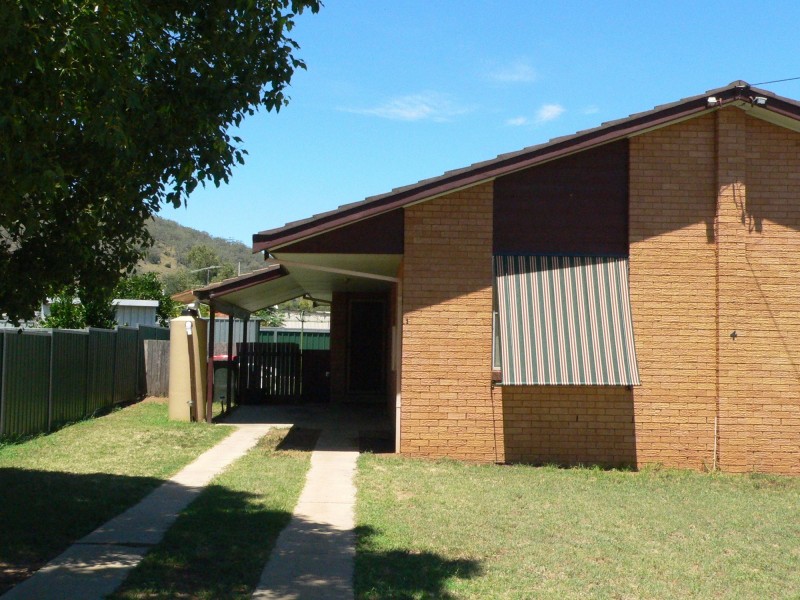 1/4 HAYNES STREET, Tamworth NSW 2340